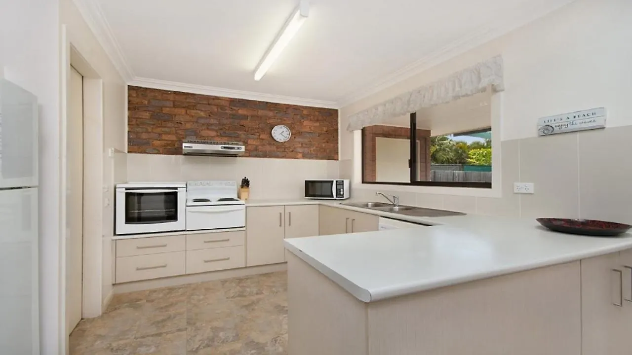 Alexander Palms Villa East Ballina Holiday home