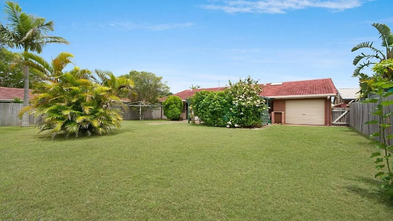 Holiday home Alexander Palms Villa East Ballina Australia
